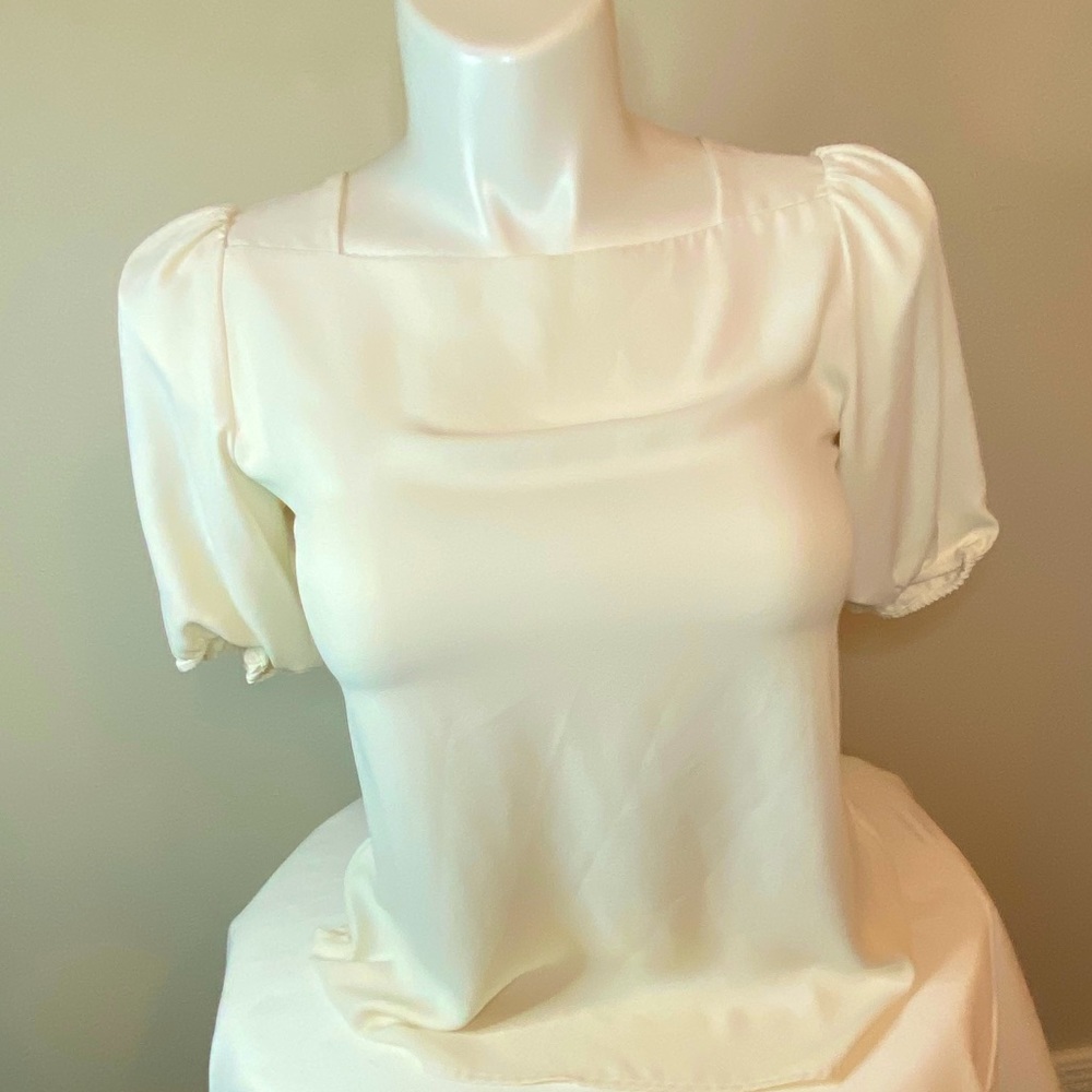 LOFT XSmall off white blouse never worn